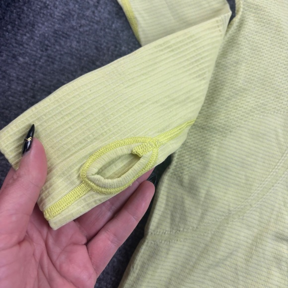 LULULEMON Women’s Yellow Long Sleeve Swiftly Shirt Athletic Shirt size: 4 - Picture 4 of 10